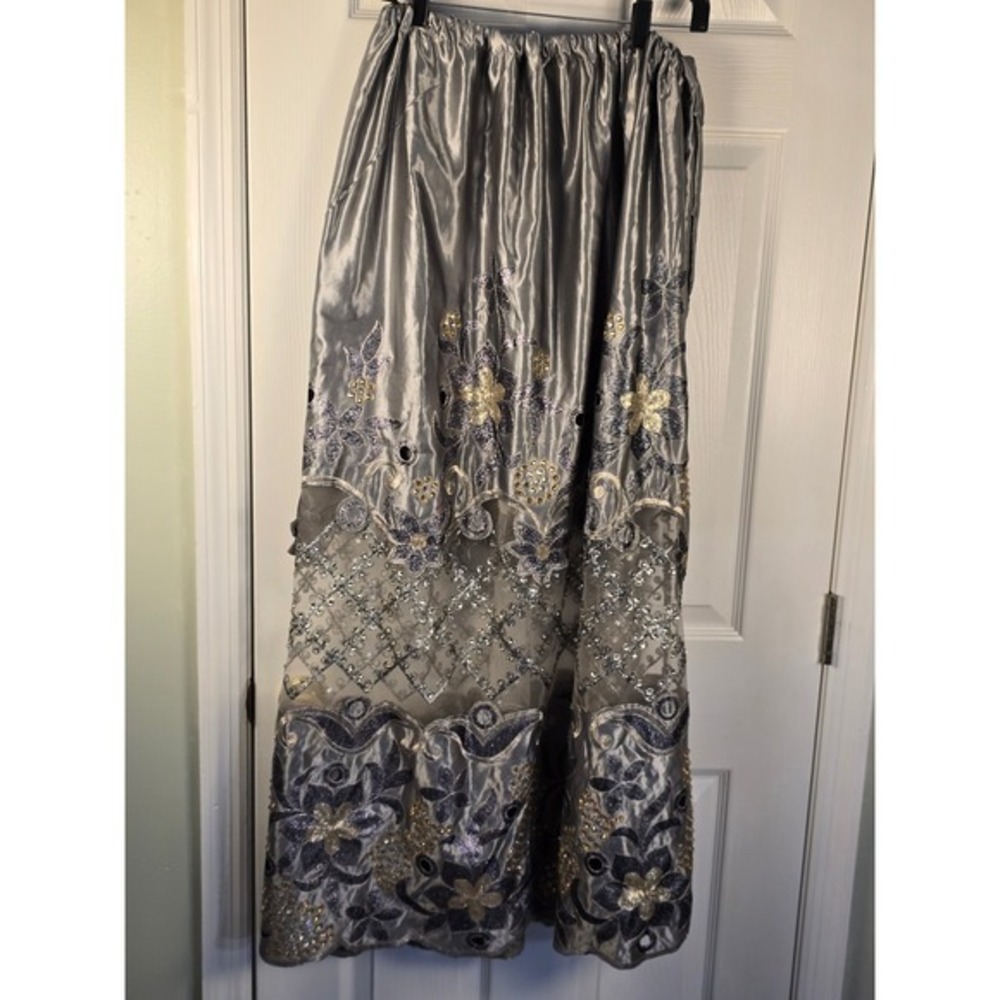 Silver Floral Sequin Embroidered Mesh Panel Maxi Skirt Elastic Waist Scalloped - Picture 2 of 5